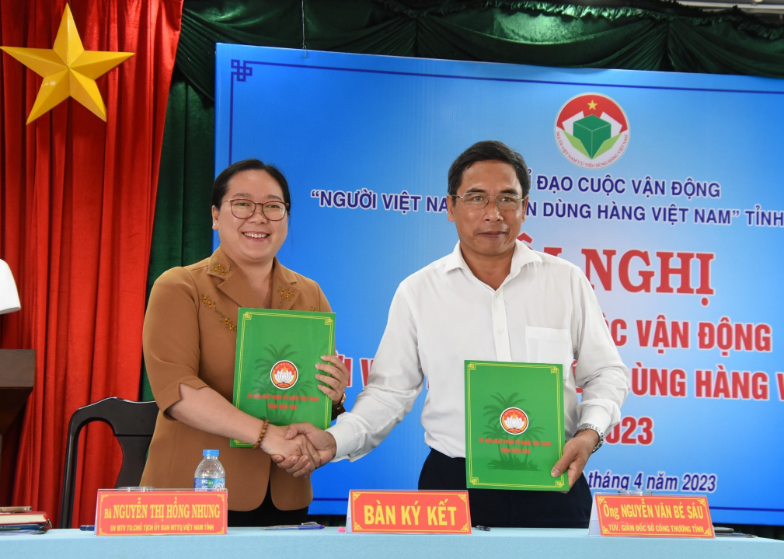 Sở Công Thương ký kết Chương trình phối hợp về đẩy mạnh thưc hiện Cuộc vận động “Người Việt Nam ưu tiên dùng hàng Việt Nam”