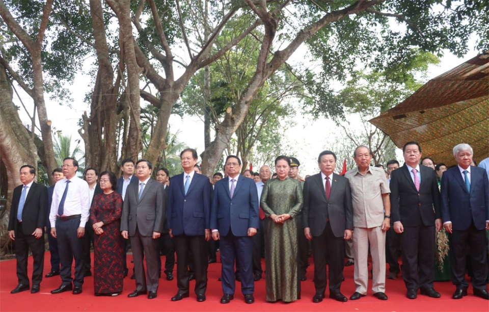 Thủ tướng Chính phủ Phạm Minh Chính dự Lễ dâng hoa, dâng hương tưởng niệm đồng chí Huỳnh Tấn Phát tại Bến Tre