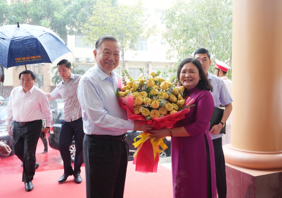 Tổng Bí thư Tô Lâm làm việc tại Bến Tre