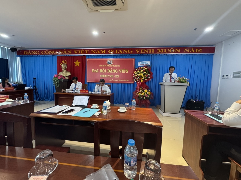 Đại hội Đảng bộ Sở Công Thương Bến Tre nhiệm kỳ 2025 – 2030 vối chủ đề “Phát huy tinh thần đoàn kết, xây dựng đảng bộ trong sạch, vững mạnh ưu tiên công nghiệp xanh, năng lượng sạch, thương mại hiện đại; đưa ngành công thương phát triển nhanh và bền vững”