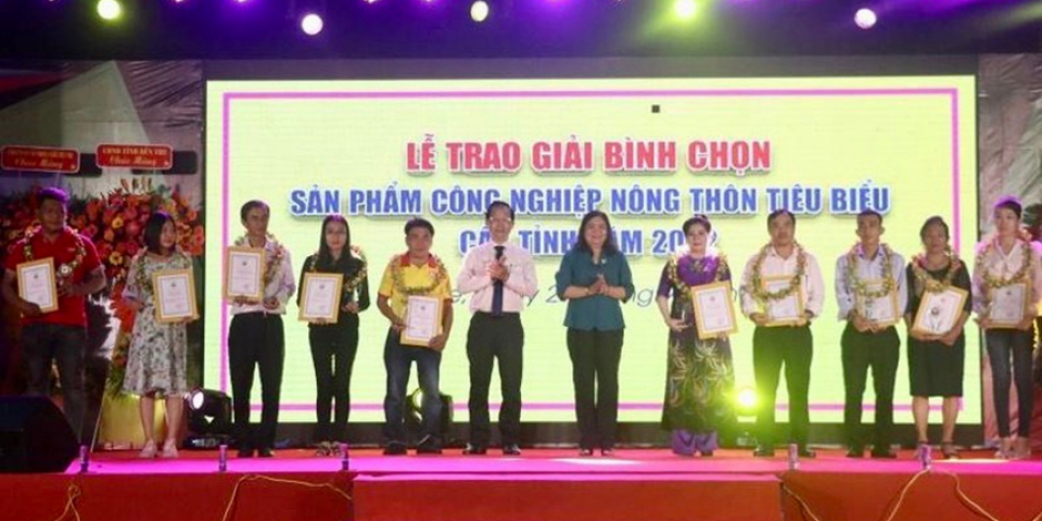 Bình chọn sản phẩm công nghiệp nông thôn tiêu biểu tỉnh Bến Tre - 10 năm nhìn lại
