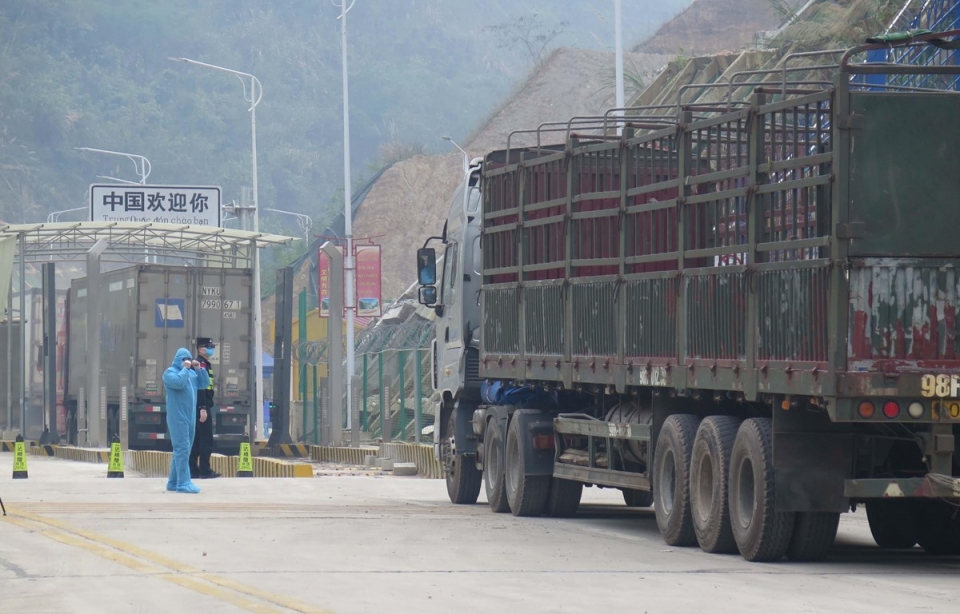 Thông báo lưu ý khi xuất nhập khẩu hàng hoá qua biên giới Việt - Trung