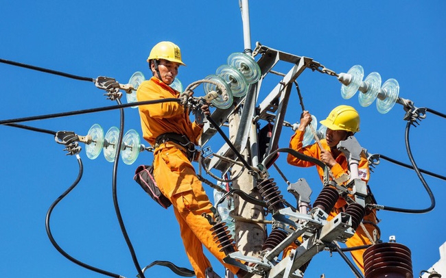 Thủ tướng yêu cầu Bộ Công thương chỉ đạo EVN tiếp tục không tăng giá điện