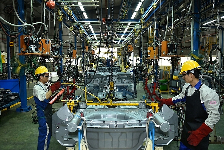 Tìm hướng đi bền vững cho công nghiệp
