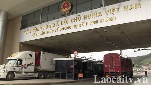 Lào Cai: Thắt chặt quản lý người, phương tiện ra, vào và hoạt động tại cửa khẩu quốc tế đường bộ số II Kim Thành và các khu công nghiệp