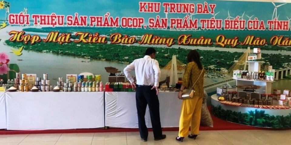 Quảng bá sản phẩm Bến Tre tại Họp mặt Kiều bào  mừng Xuân Quý Mão năm 2023