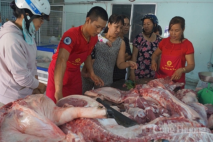 Tạo chuỗi cung ứng hiện đại để bình ổn mặt hàng thịt heo